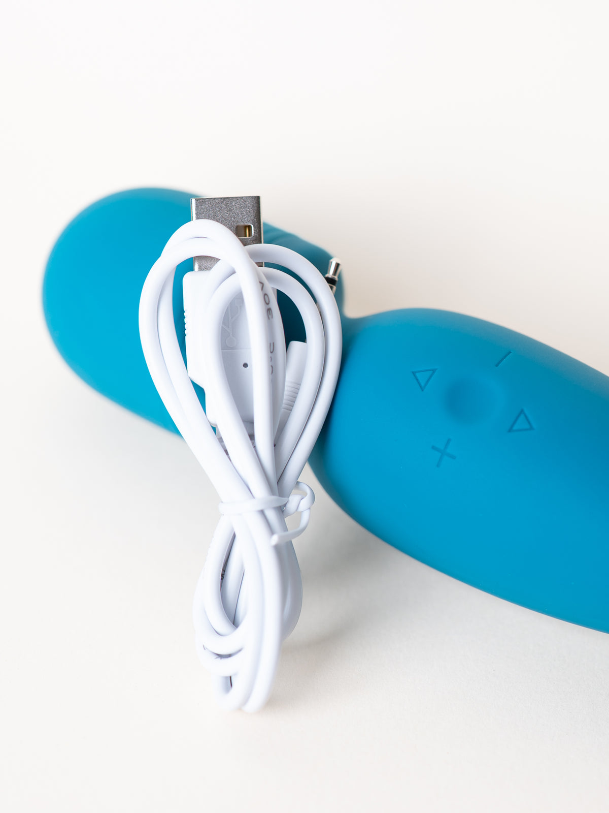 Masajeador Soft Wand turquesa con cable de carga